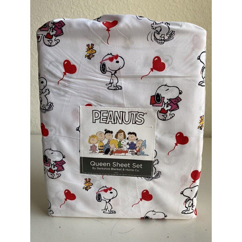Peanuts Snoopy Woodstock Heart Balloon Valentines QUEEN Size‎ Sheet Set Soft NEW